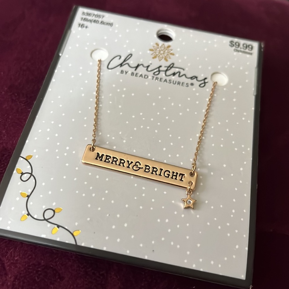 nWTChristmas by Bead Treasures “Merry & Bright” necklace